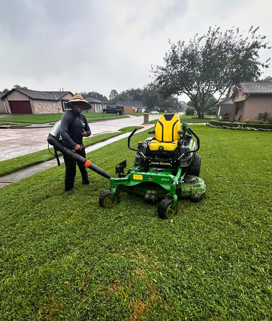 Keystone Grounds crew serving Conroe TX